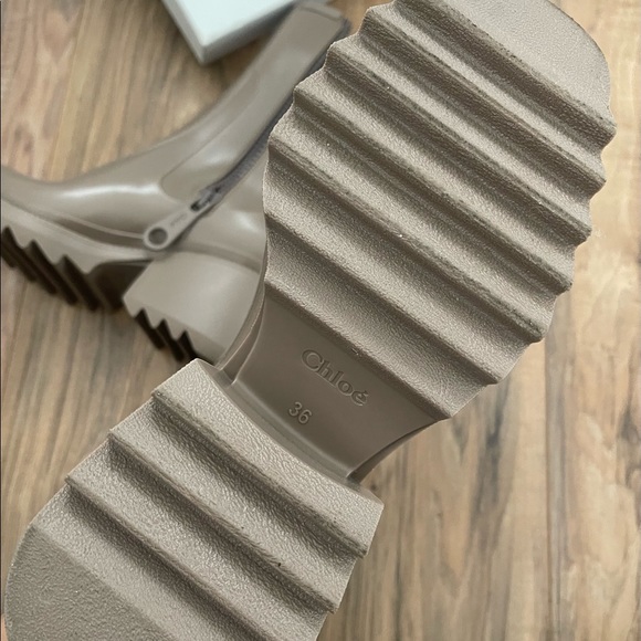 Chloe Betty Rainboots - Picture 6 of 9